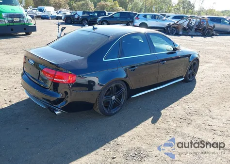 2011 Audi S4 3.0 Premium Plus z USA, uszkodzony, nr VIN WAUKGAFL6BA057227